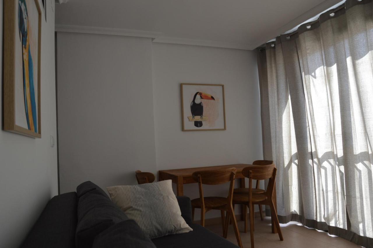 Apts Ara With Pool Apartament *